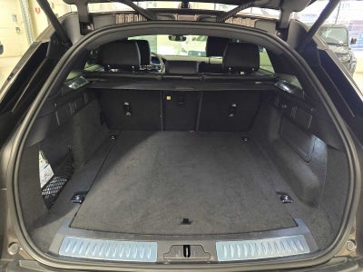2026 Land Rover Range Rover Velar Dynamic SE