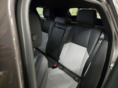 2026 Land Rover Range Rover Velar Dynamic SE