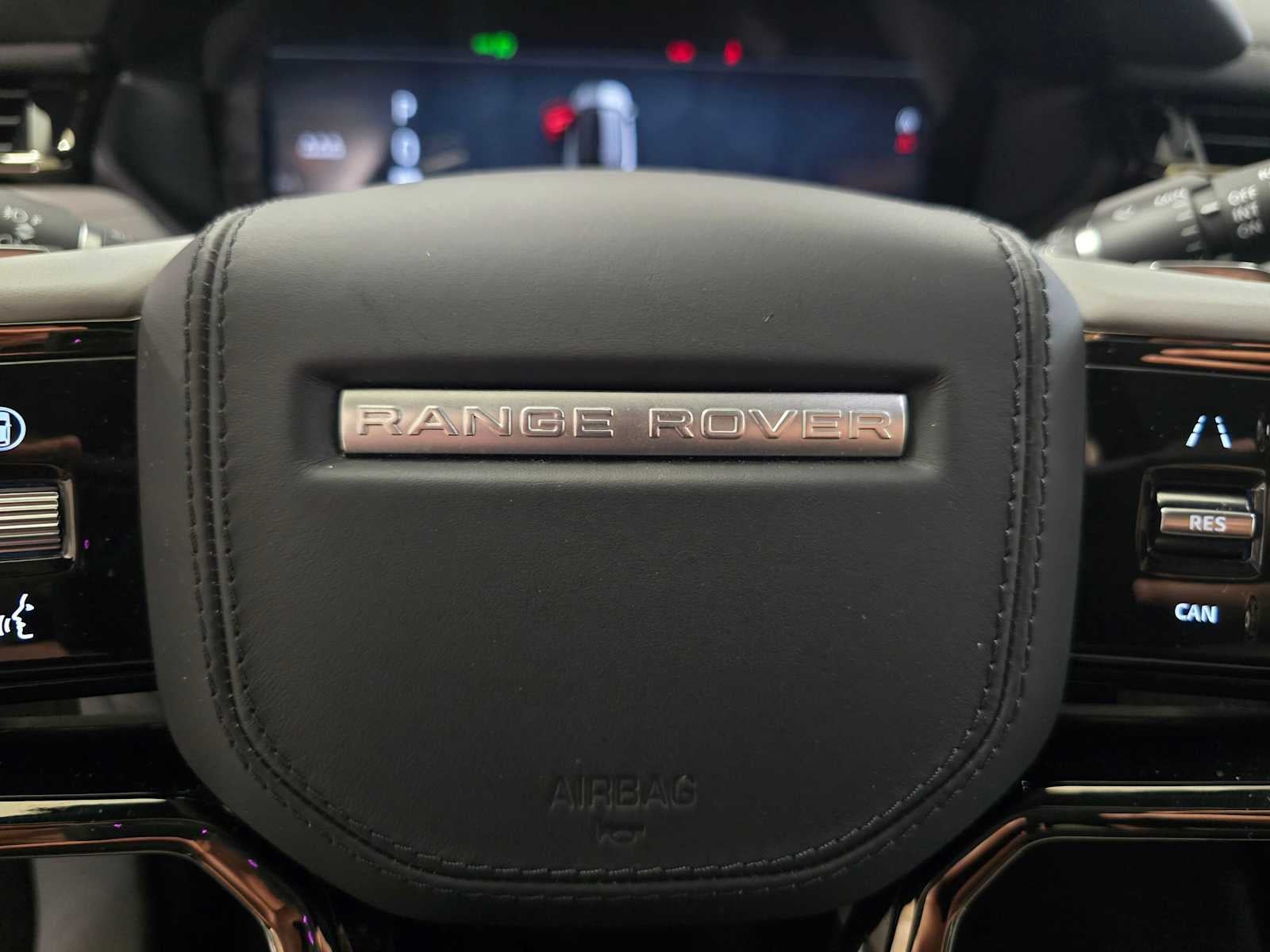 2026 Land Rover Range Rover Velar Dynamic SE