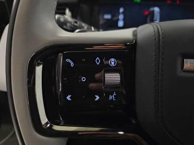 2026 Land Rover Range Rover Velar Dynamic SE