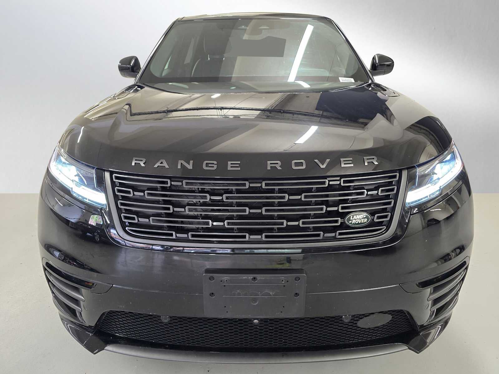 2026 Land Rover Range Rover Velar Dynamic SE