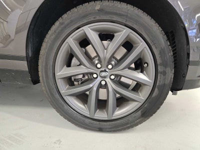 2026 Land Rover Range Rover Velar Dynamic SE