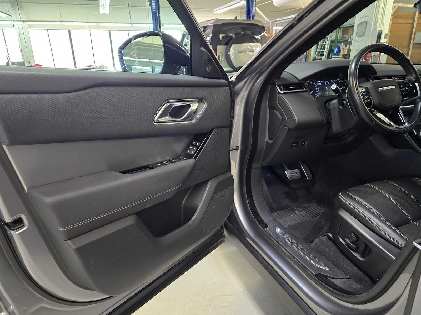 2023 Land Rover Range Rover Velar R-Dynamic S