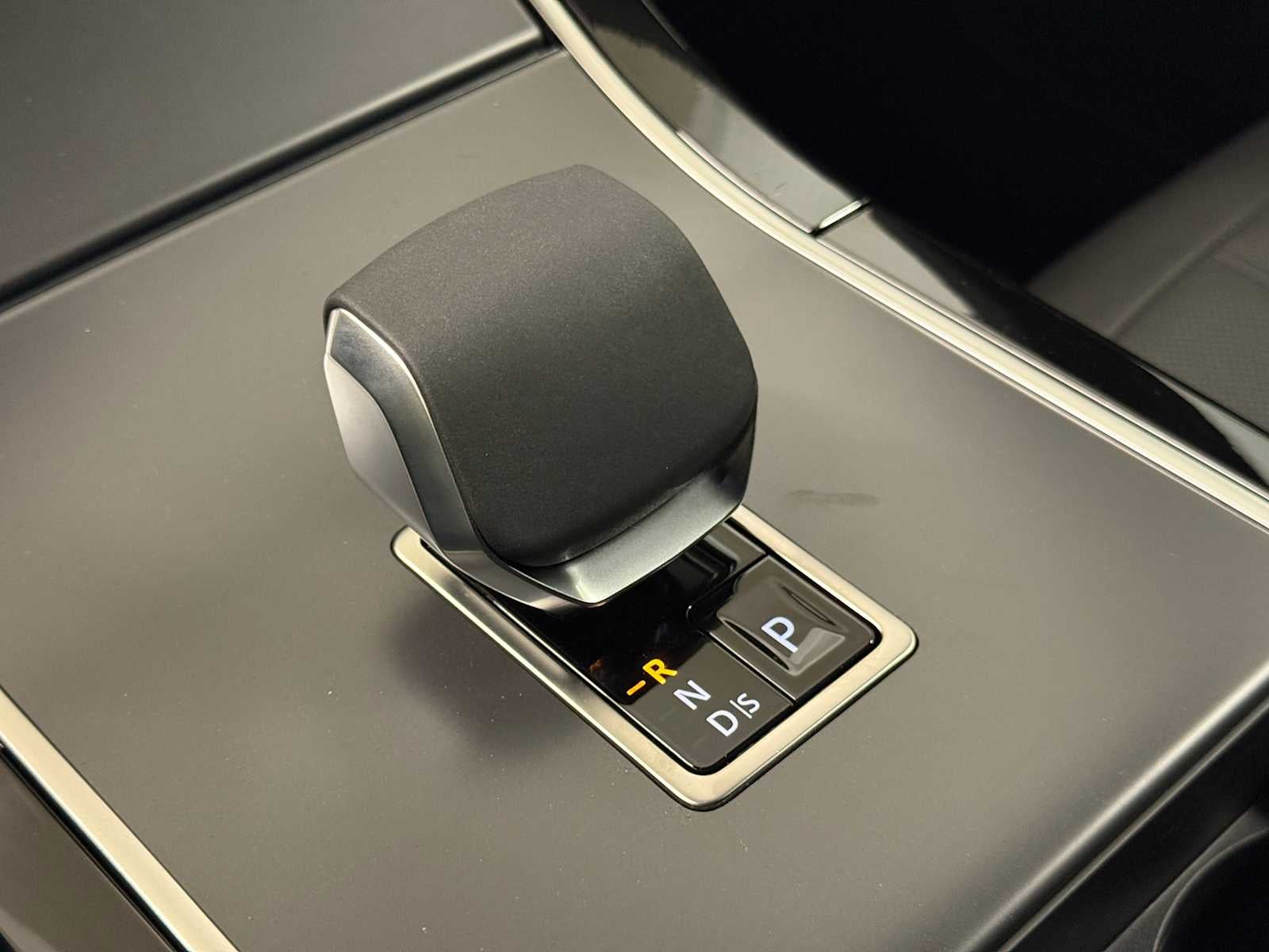 2026 Land Rover Range Rover Evoque Core S