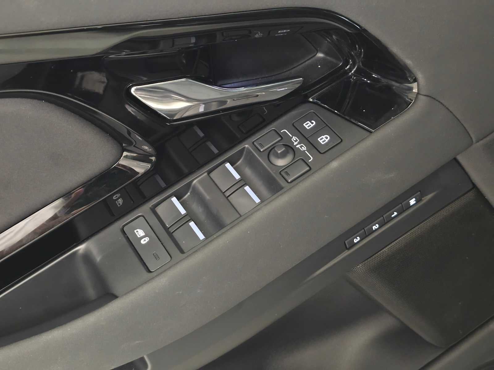2026 Land Rover Range Rover Evoque Core S