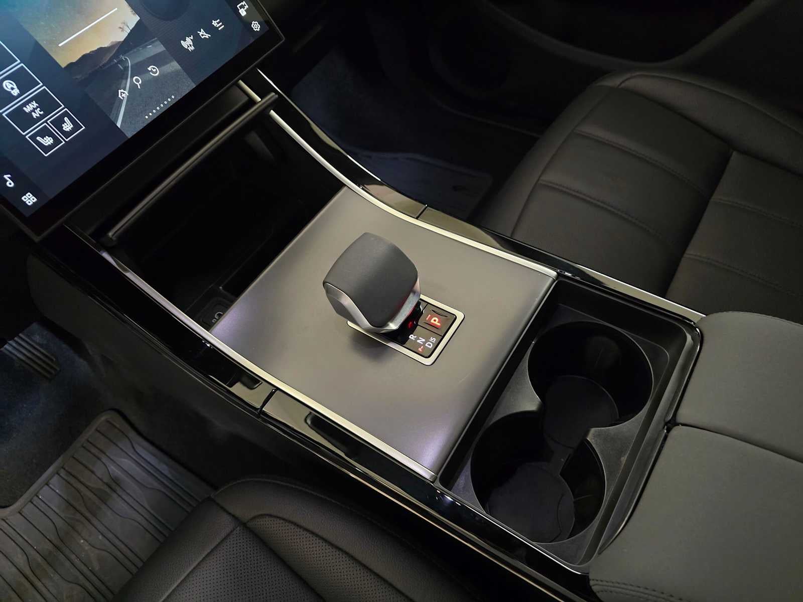 2026 Land Rover Range Rover Evoque Core S