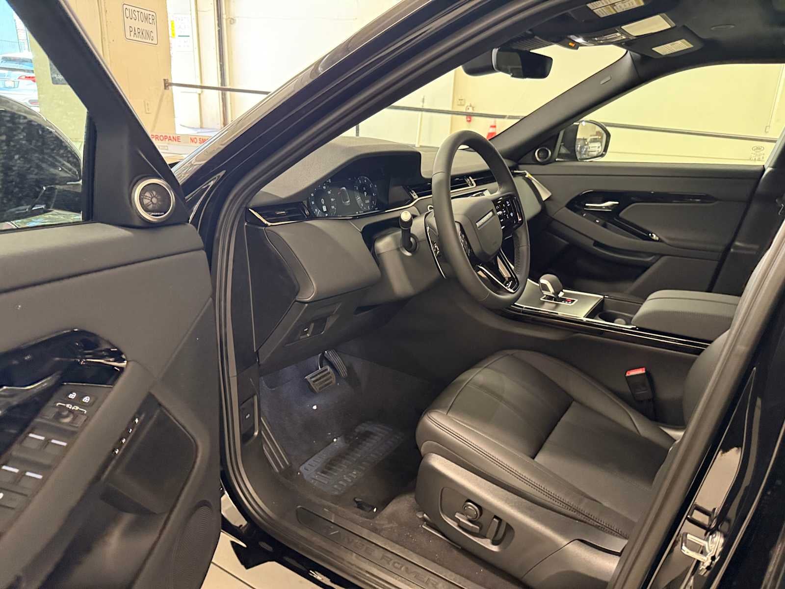 2026 Land Rover Range Rover Evoque Core S