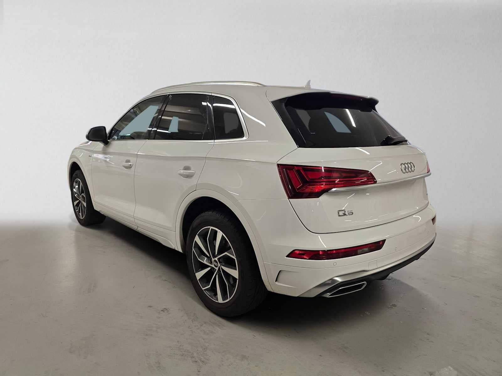 2023 Audi Q5 S line Premium Plus
