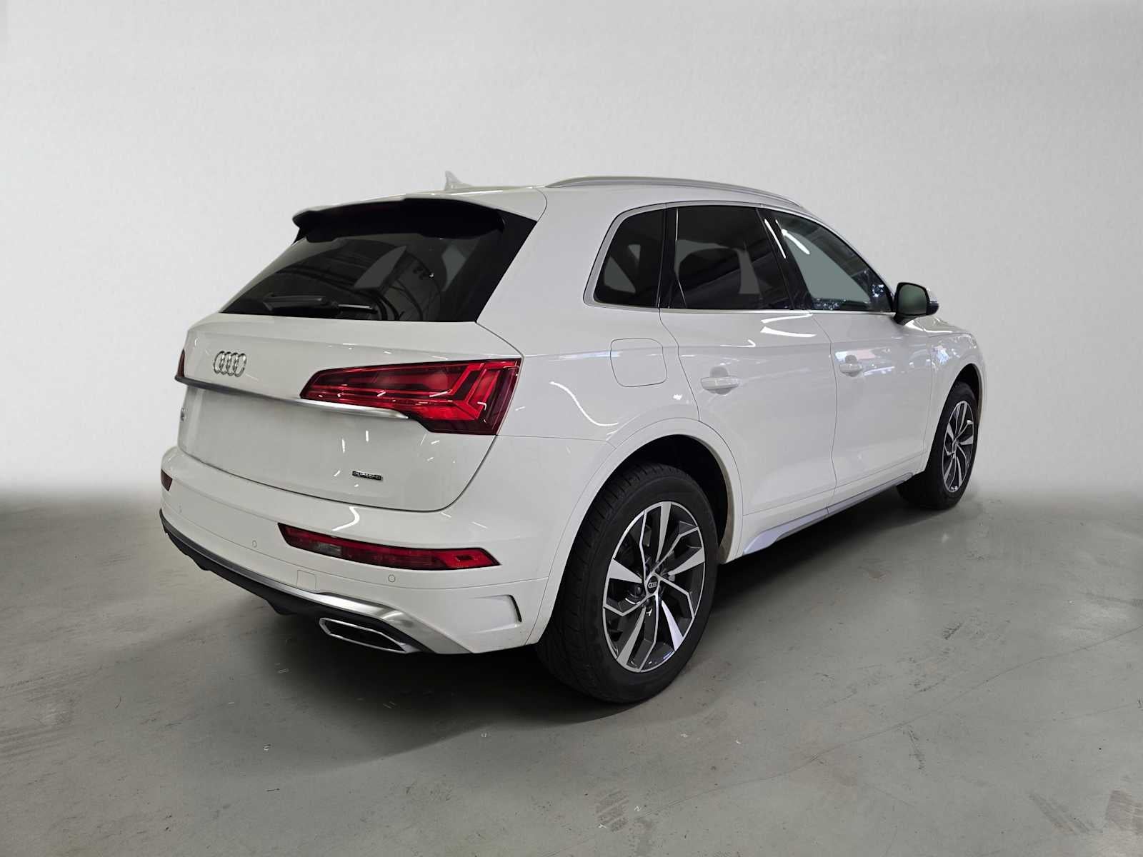 2023 Audi Q5 S line Premium Plus