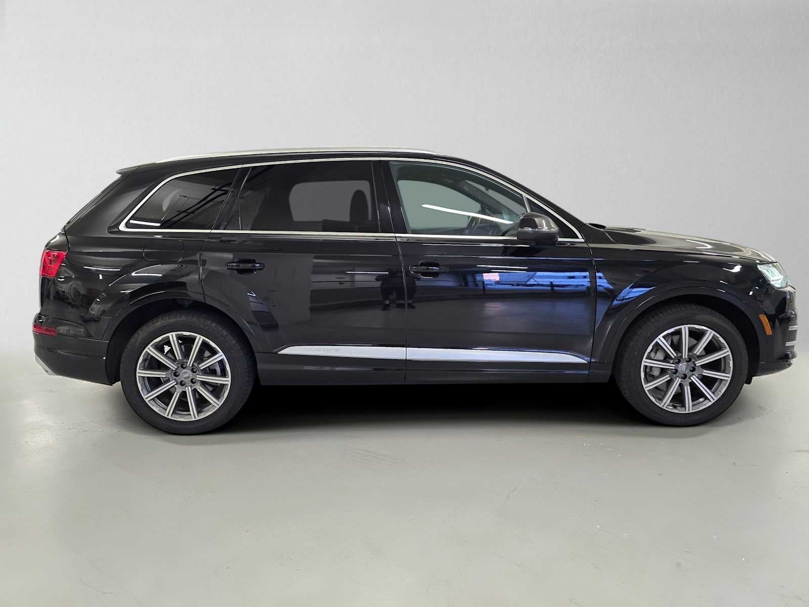 2019 Audi Q7 Premium Plus
