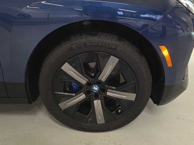 2025 BMW iX xDrive50