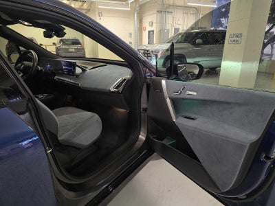 2025 BMW iX xDrive50