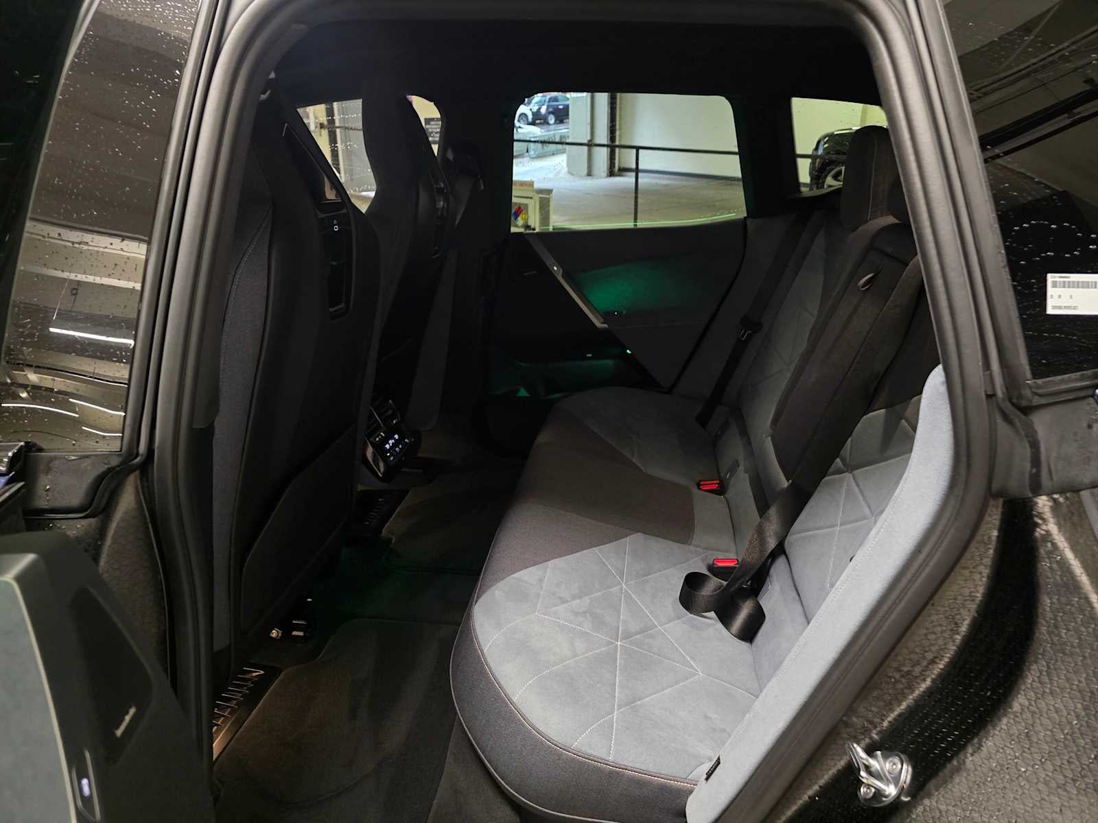 2025 BMW iX xDrive50