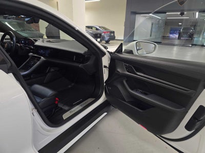 2020 Porsche Taycan Turbo