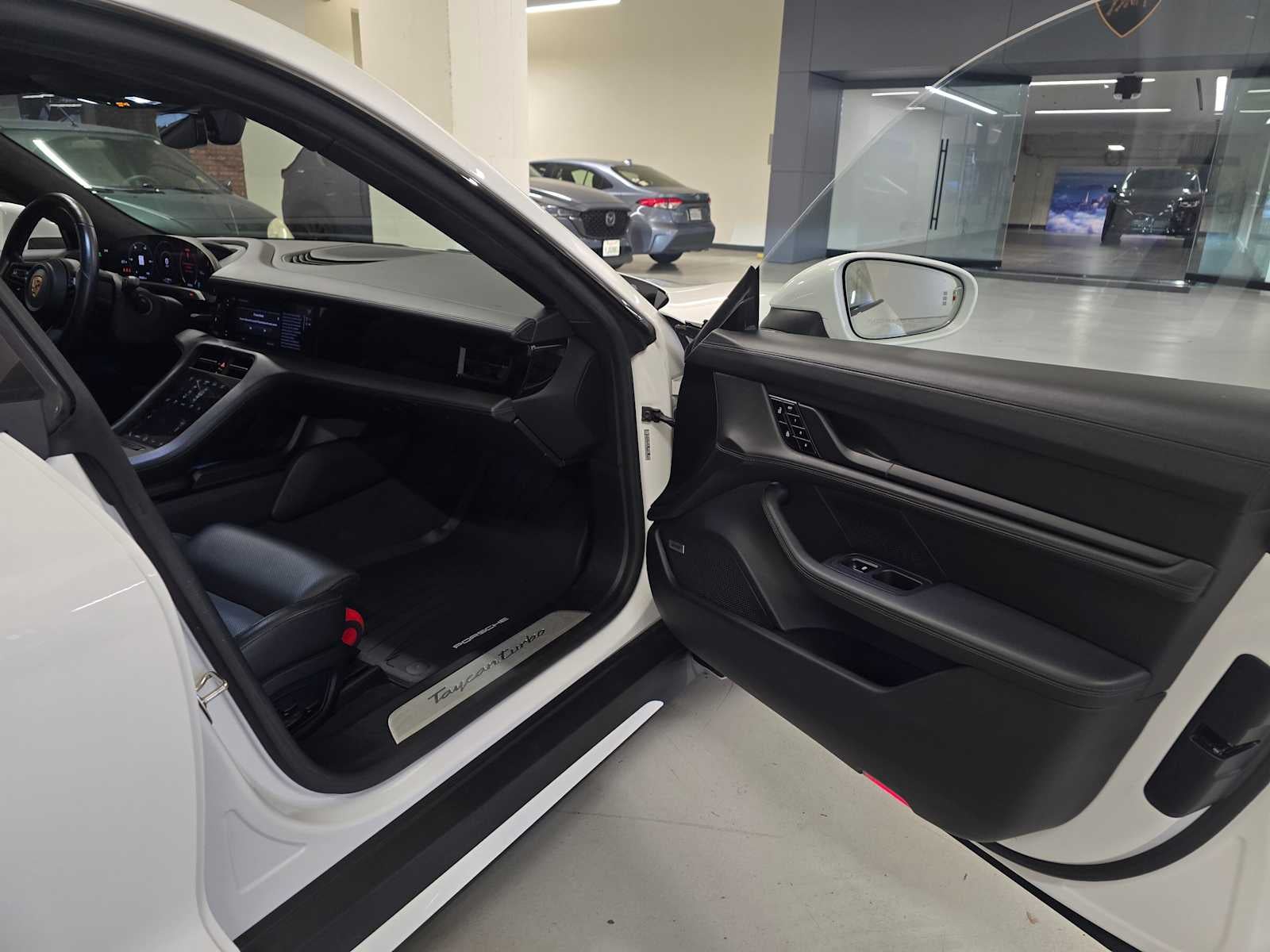 2020 Porsche Taycan Turbo