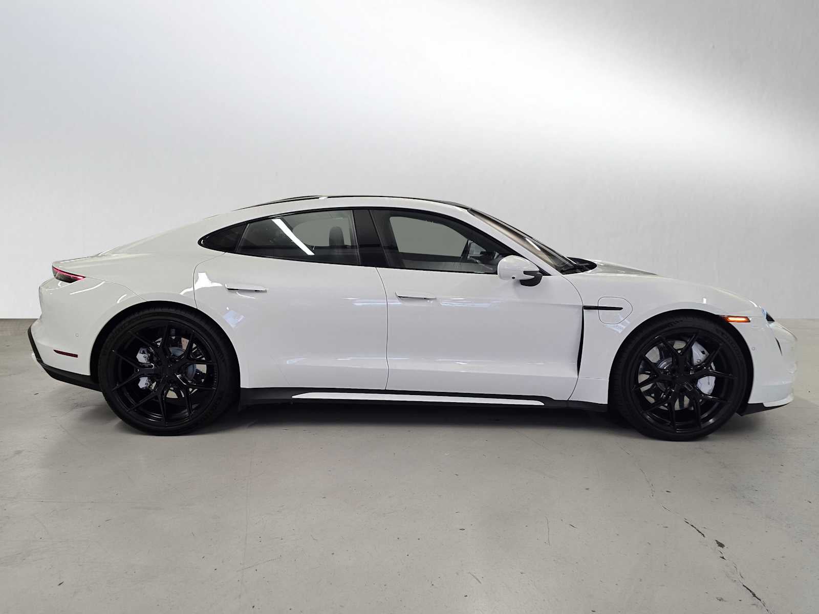 2020 Porsche Taycan Turbo