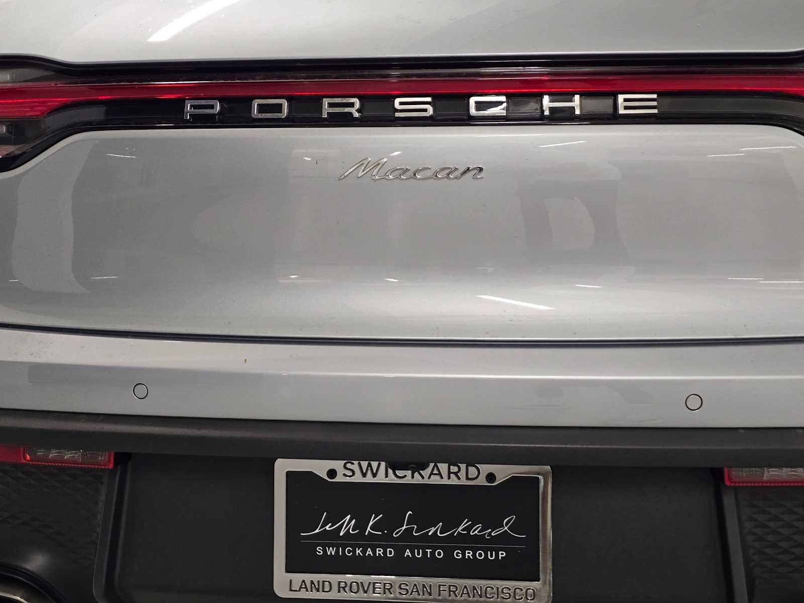 2025 Porsche Macan AWD