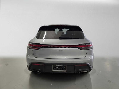2025 Porsche Macan AWD