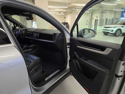 2024 Porsche Cayenne AWD