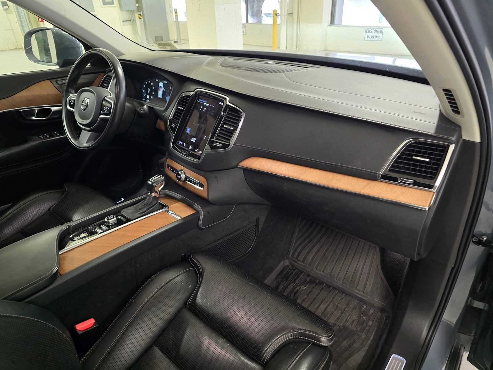 2020 Volvo XC90 Inscription