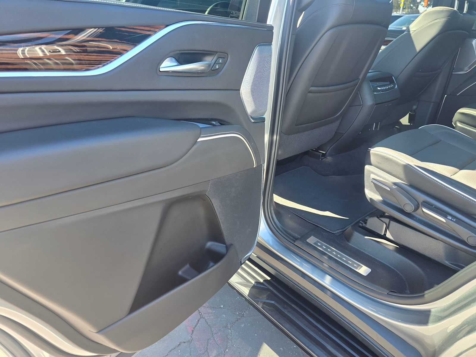 2024 Cadillac Escalade 4WD Premium Luxury