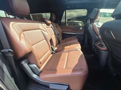 2025 Lincoln Navigator L Reserve