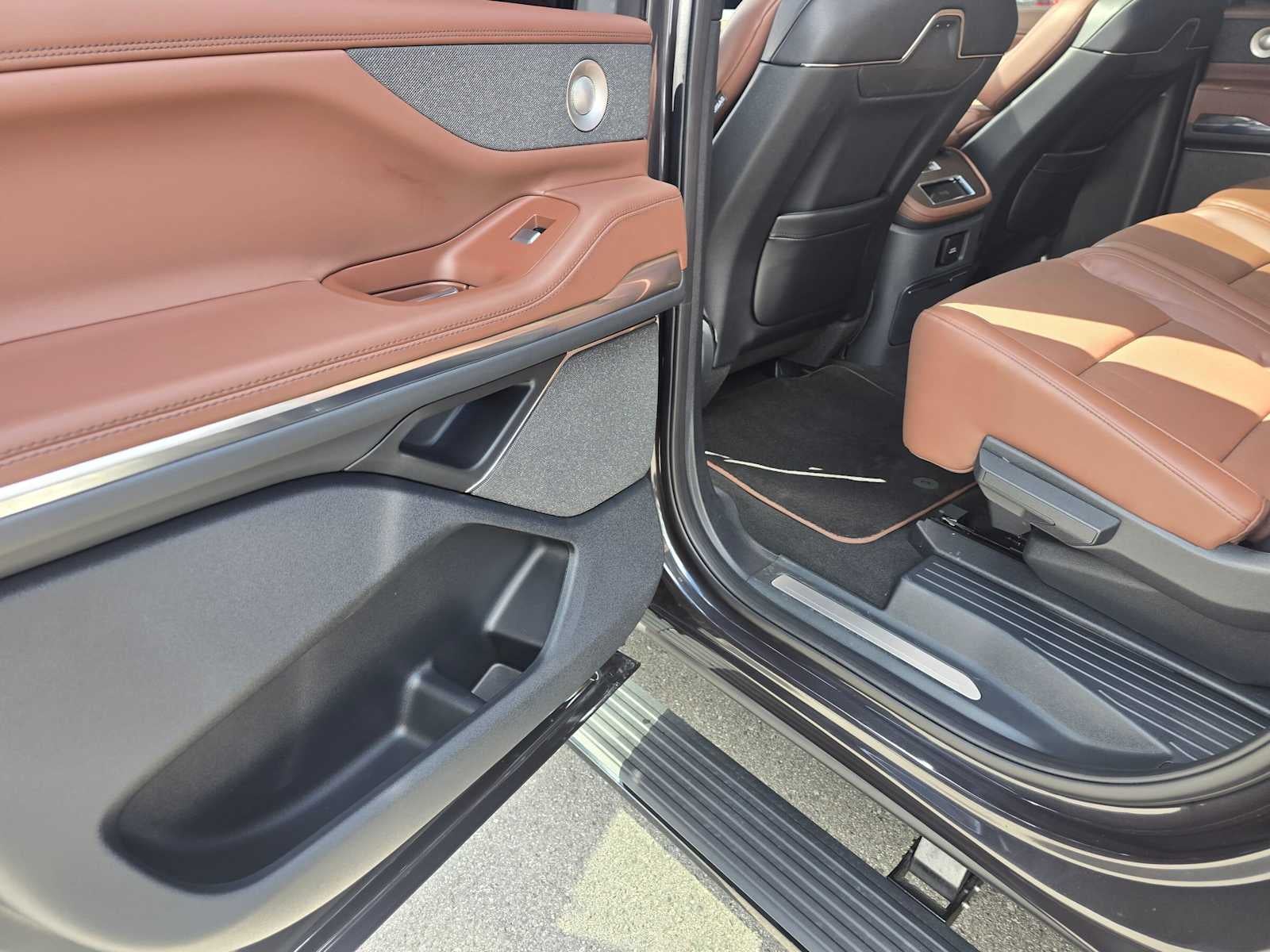 2025 Lincoln Navigator L Reserve