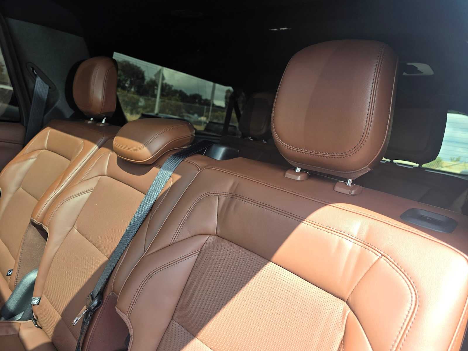 2025 Lincoln Navigator L Reserve