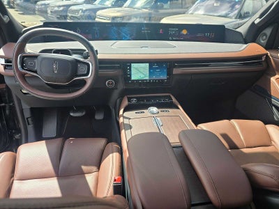 2025 Lincoln Navigator L Reserve