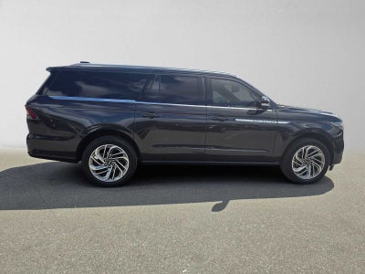 2025 Lincoln Navigator L Reserve
