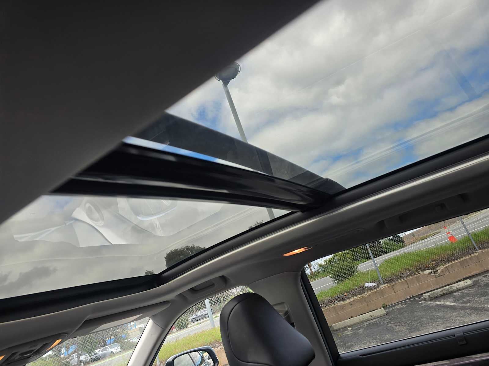 2022 Toyota Highlander Hybrid Platinum