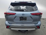 2022 Toyota Highlander Hybrid Platinum