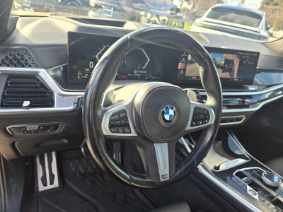 2023 BMW X7 xDrive40i
