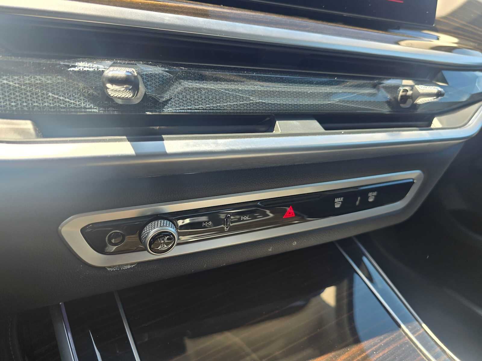 2025 BMW X7 xDrive40i xDrive40i