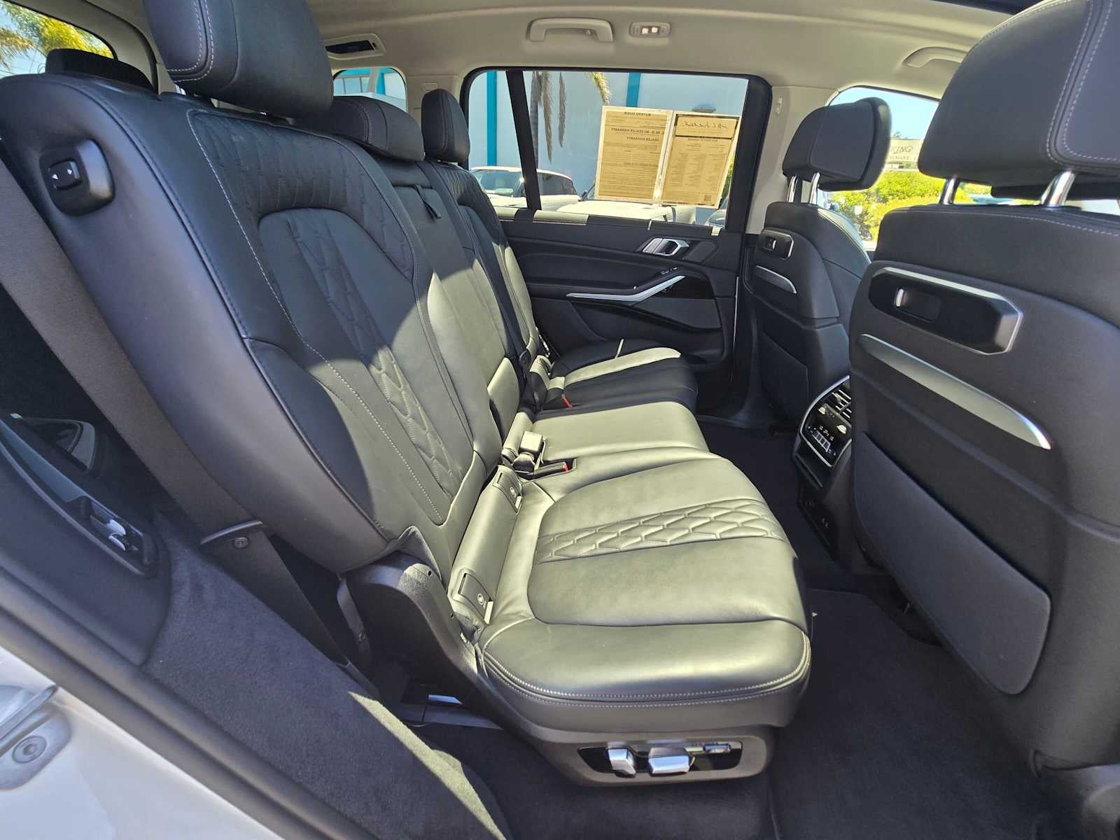 2025 BMW X7 xDrive40i xDrive40i