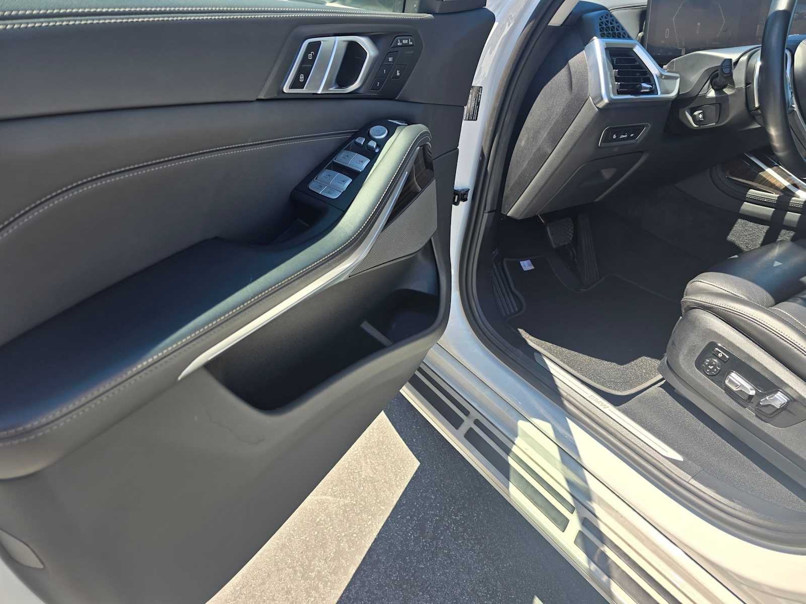 2025 BMW X7 xDrive40i xDrive40i