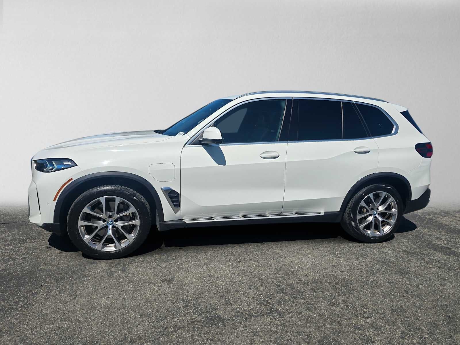 2024 BMW X5 xDrive50e xDrive50e