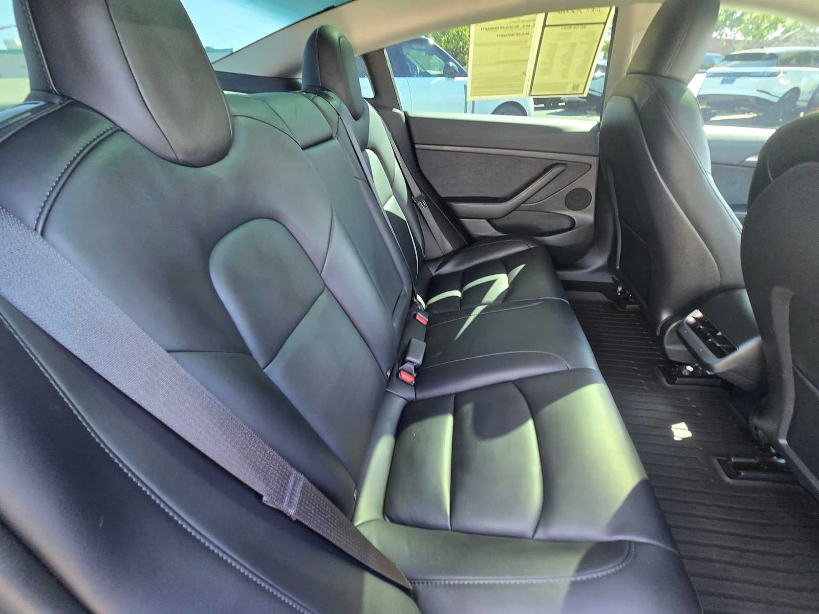 2023 Tesla Model 3 RWD