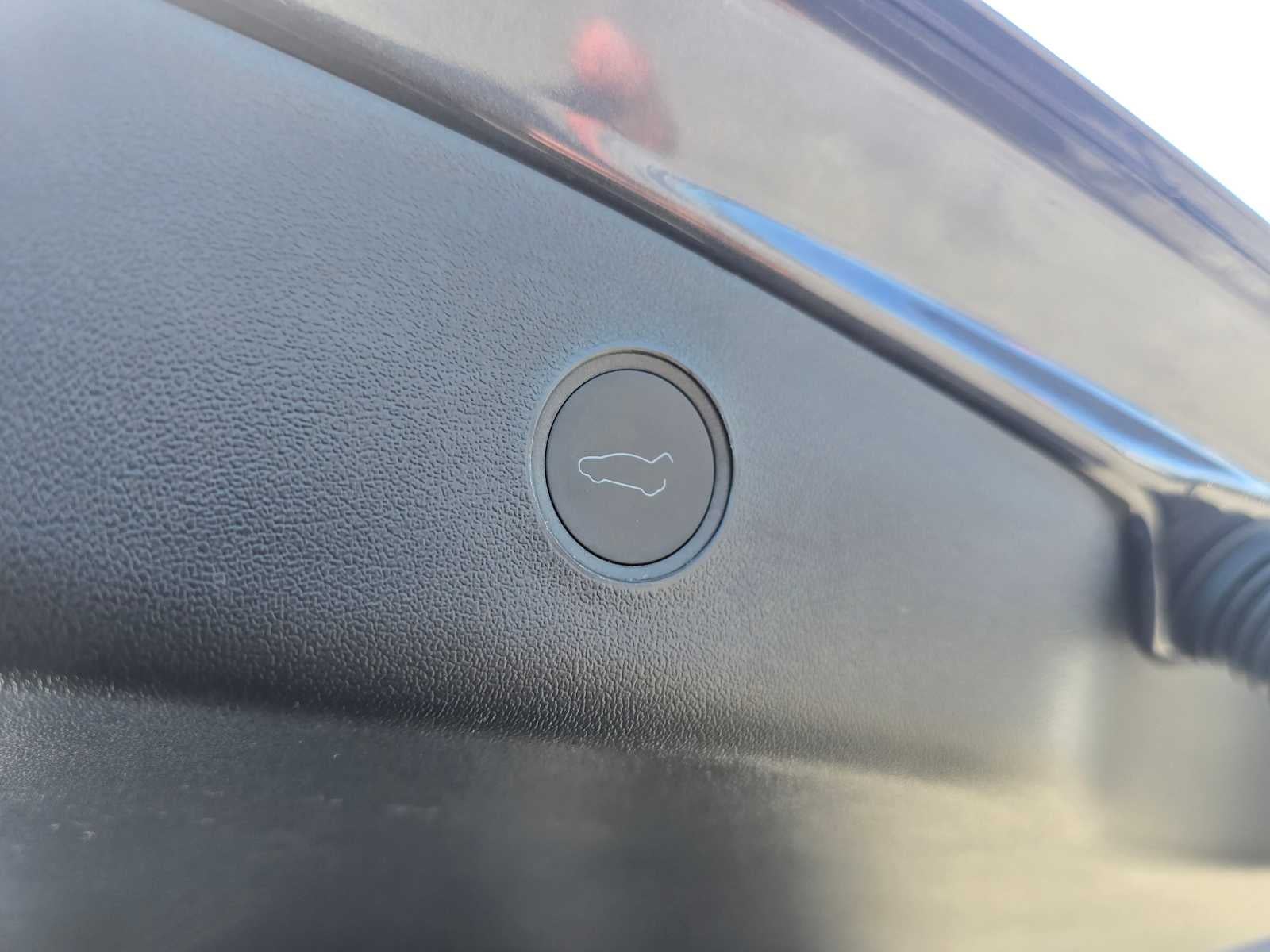 2023 Tesla Model 3 RWD