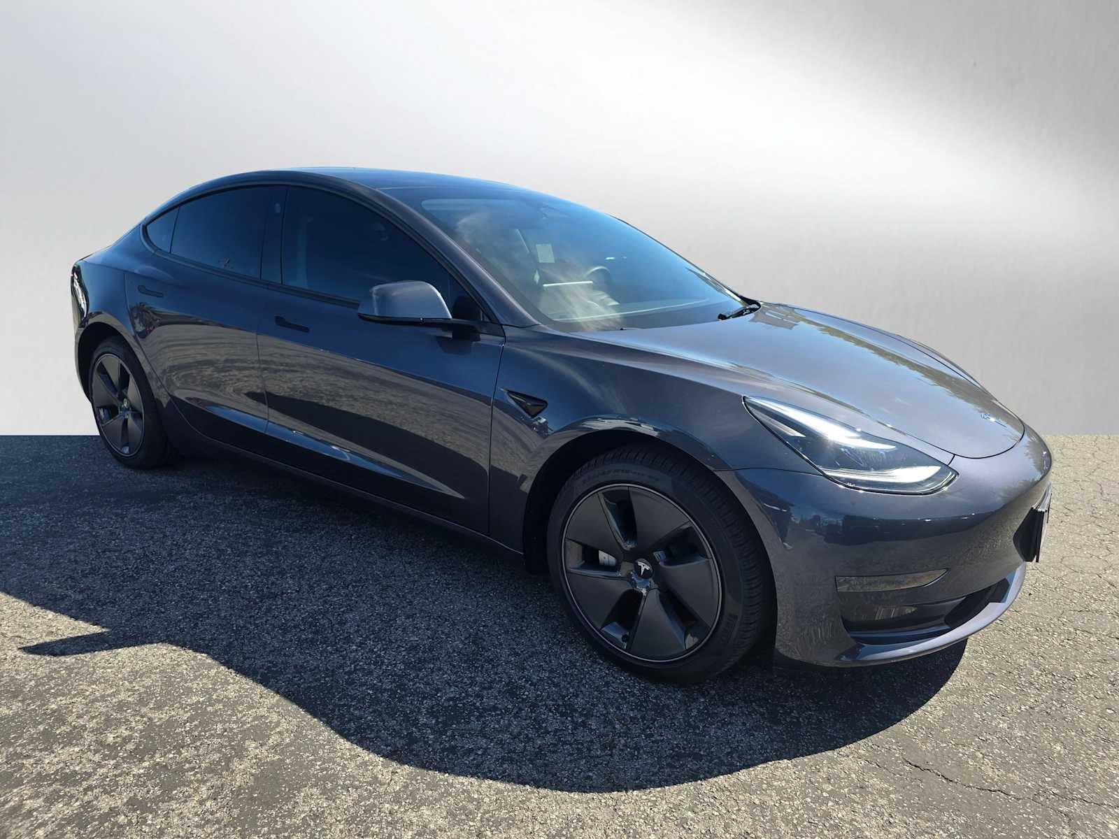 2023 Tesla Model 3 RWD
