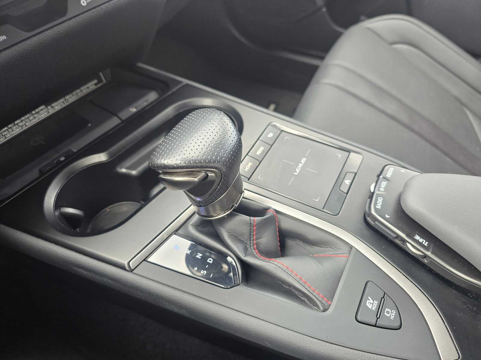 2022 Lexus UX 250h F SPORT