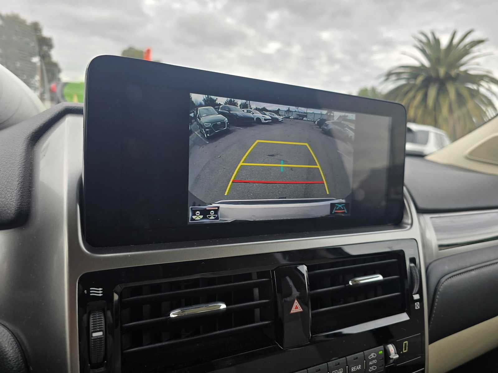 2023 Lexus GX Premium