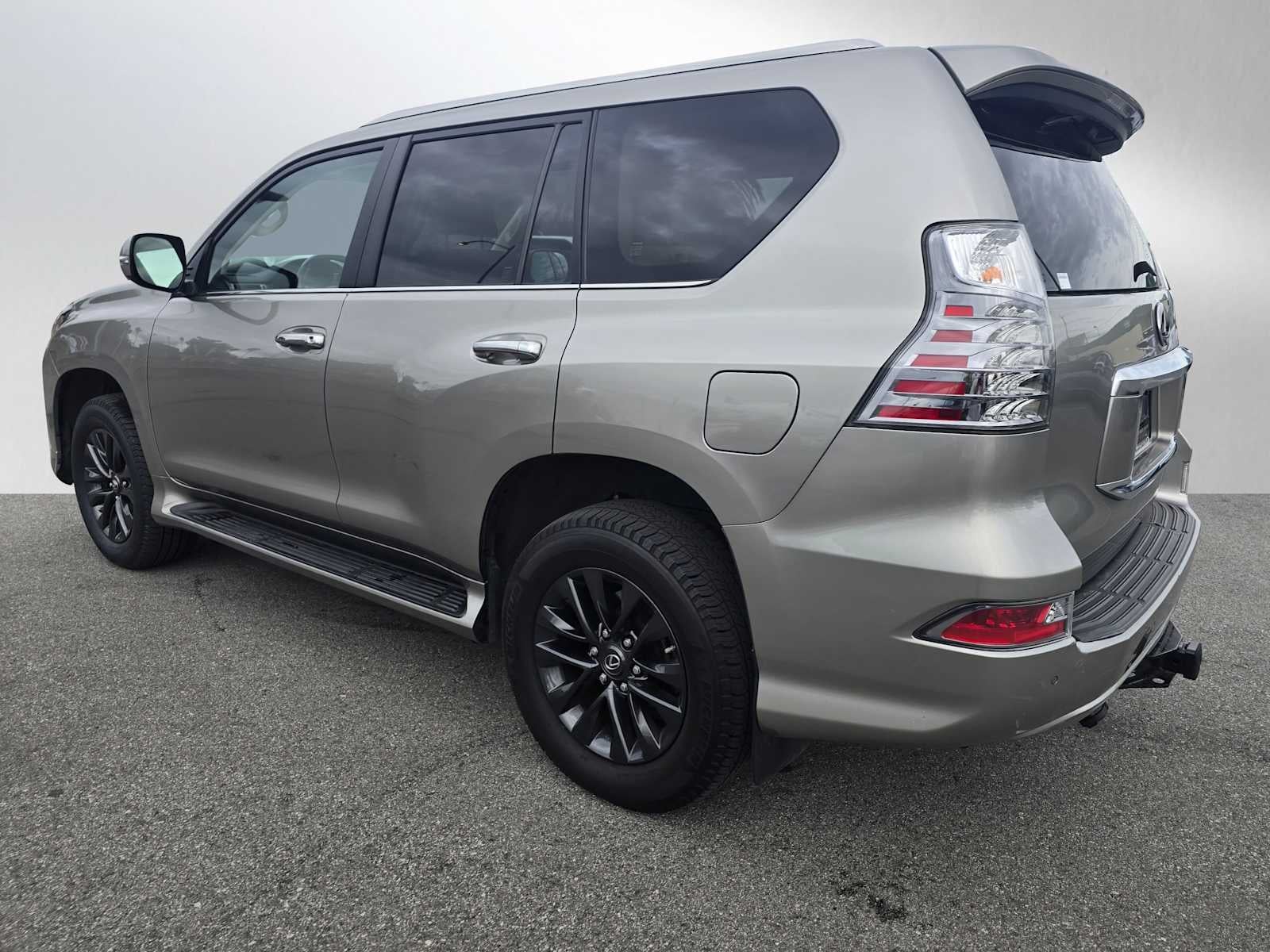 2023 Lexus GX Premium