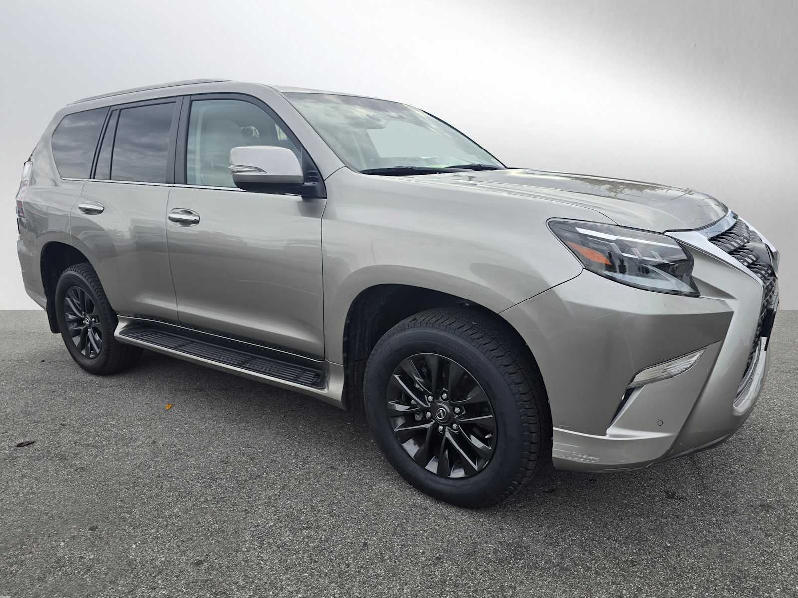 2023 Lexus GX Premium