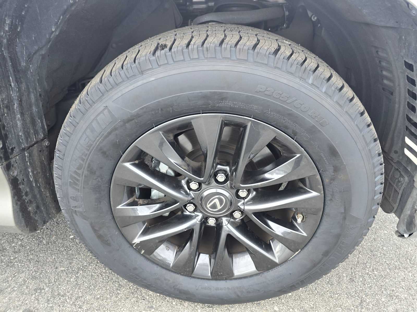 2023 Lexus GX Premium