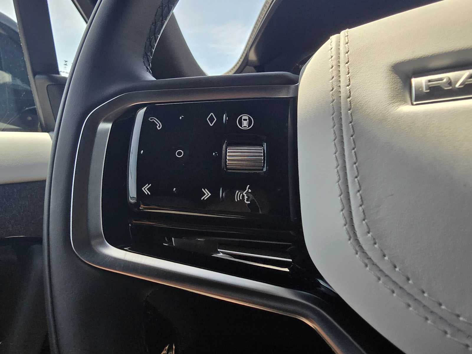 2025 Land Rover Range Rover Sport S
