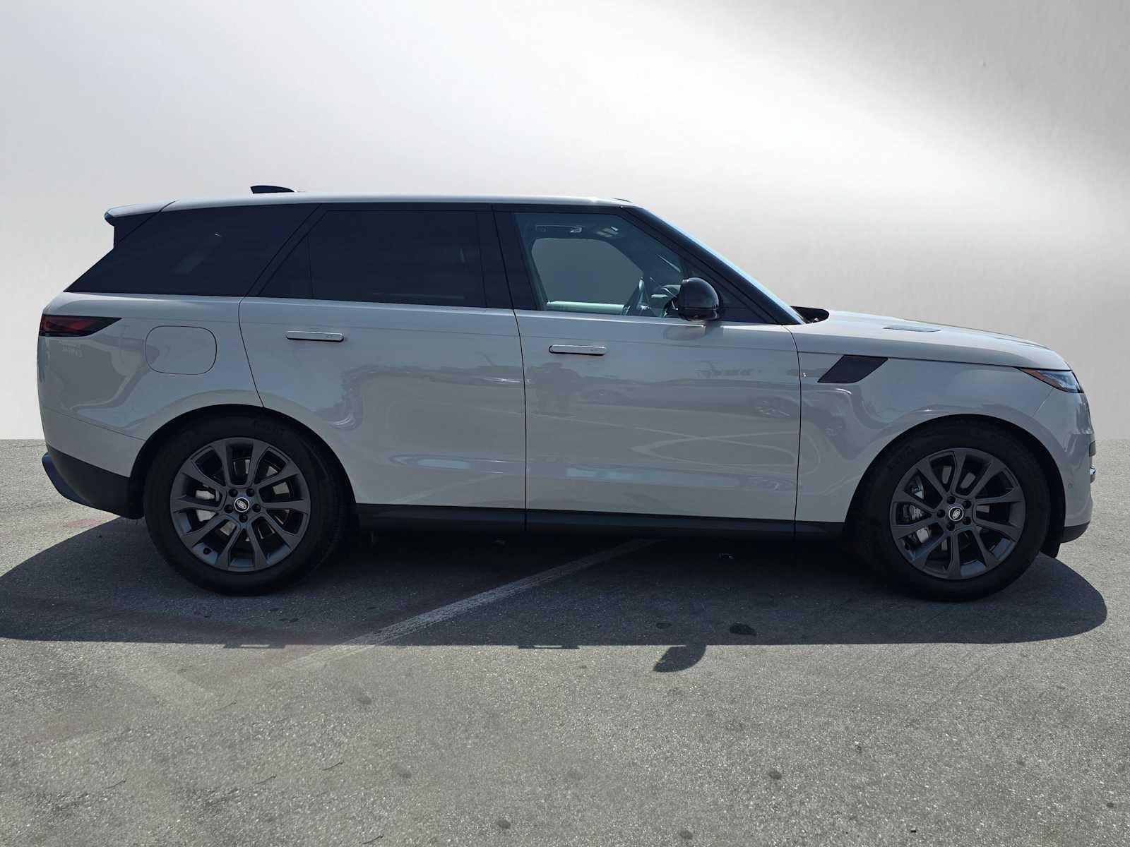 2025 Land Rover Range Rover Sport S