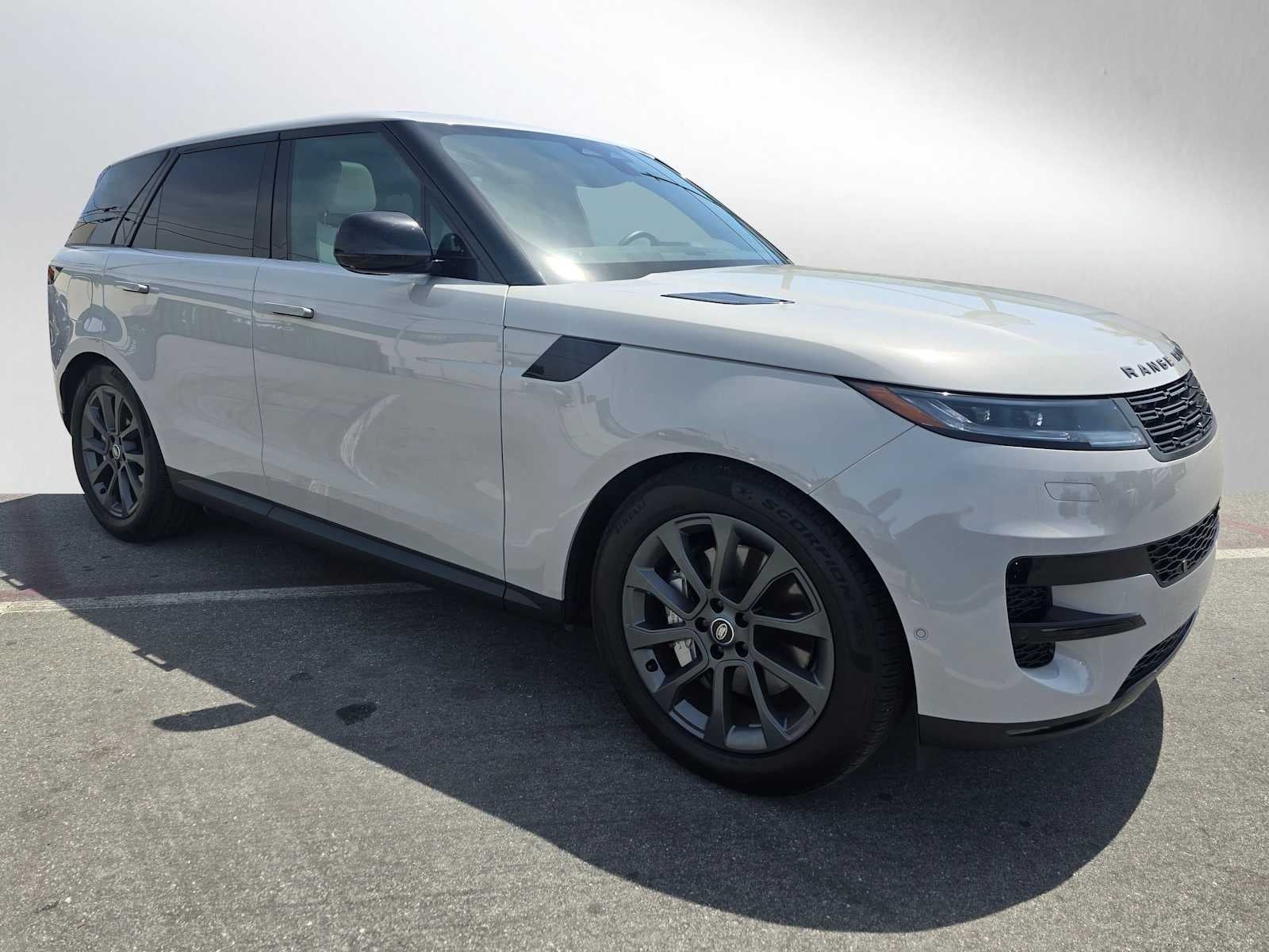 2025 Land Rover Range Rover Sport S