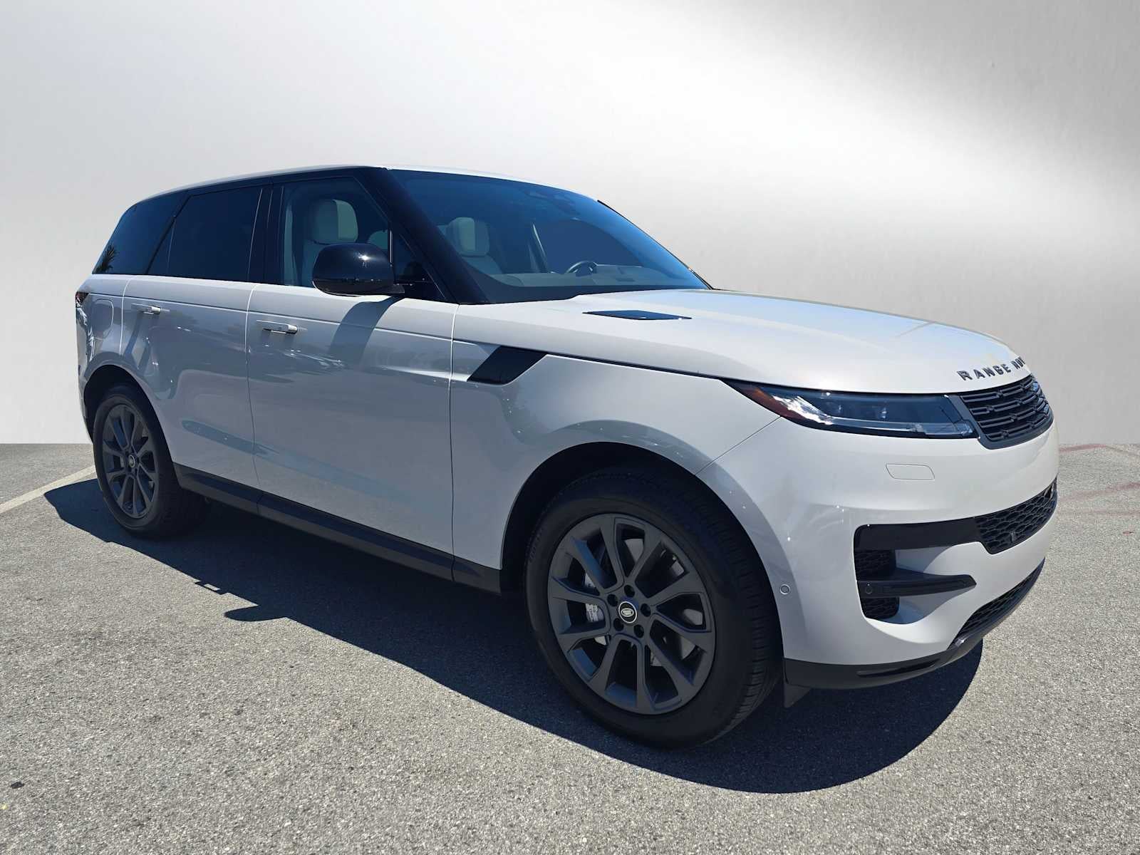2025 Land Rover Range Rover Sport S