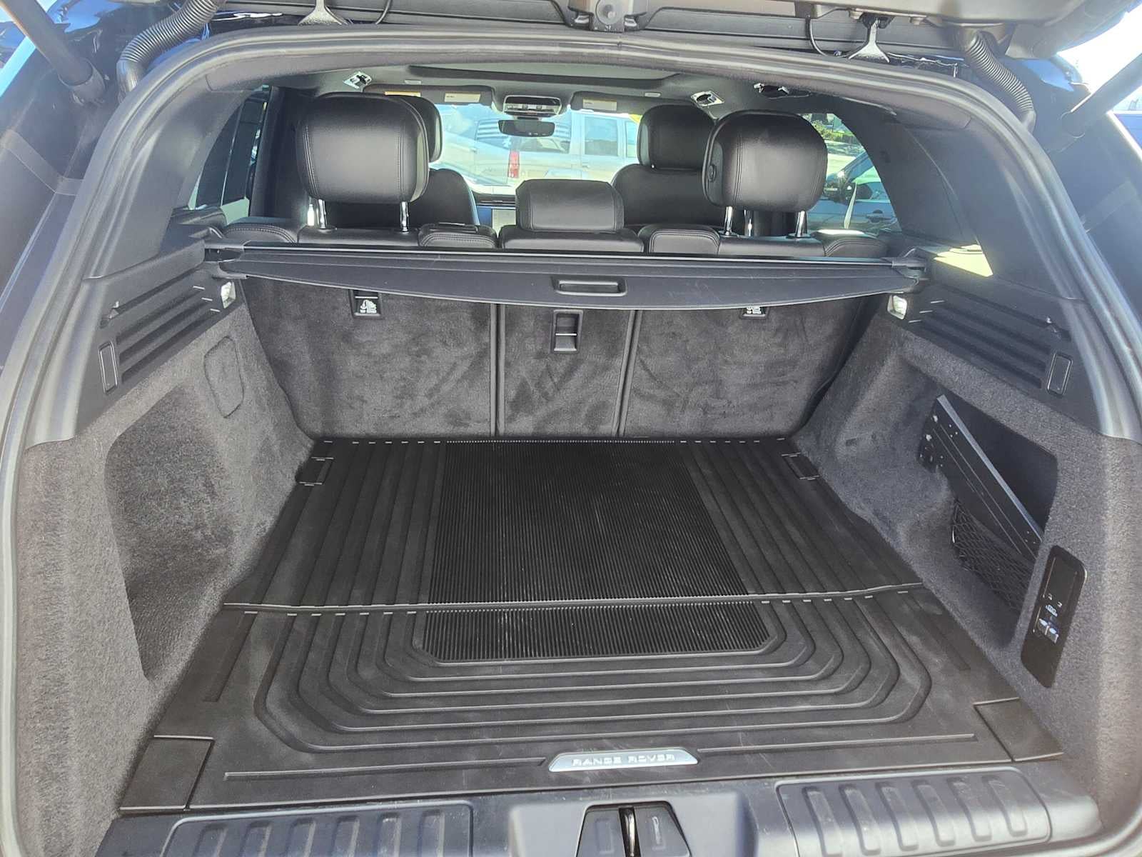 2024 Land Rover Range Rover Sport SE